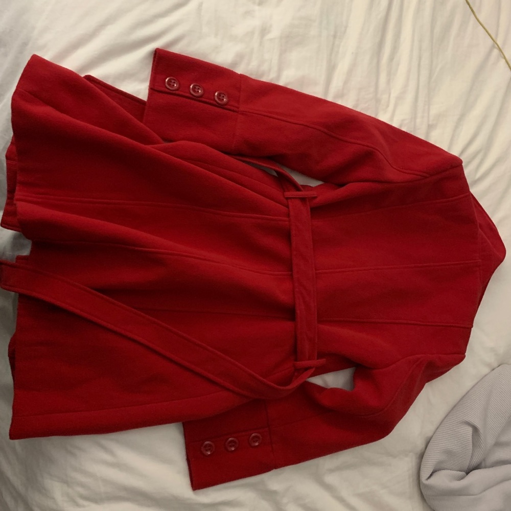 Red trench coat - Picture 5 of 5